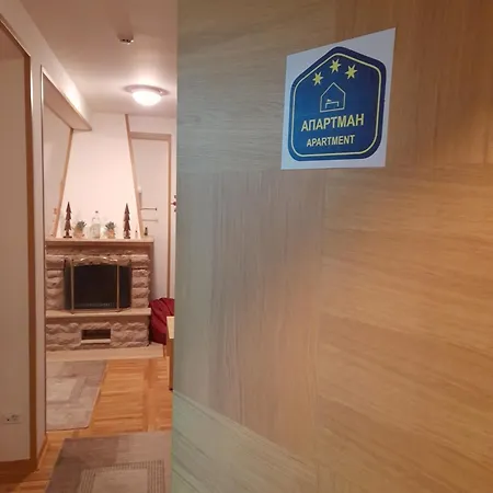 Sa Kaminom Mina Apartman