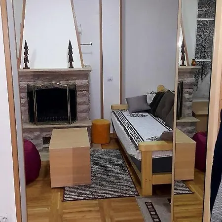 Sa Kaminom Mina Apartment